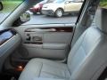 2004 Black Lincoln Town Car Ultimate  photo #11
