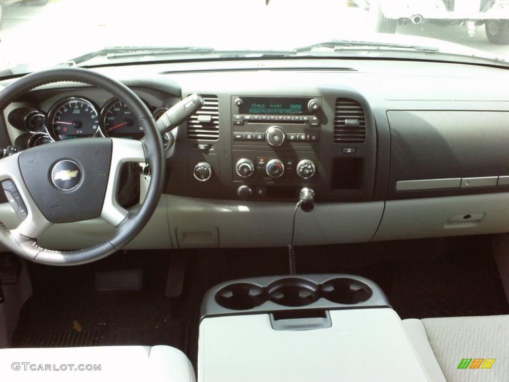 2009 Silverado 1500 LT Z71 Crew Cab 4x4 - Summit White / Light Titanium photo #12