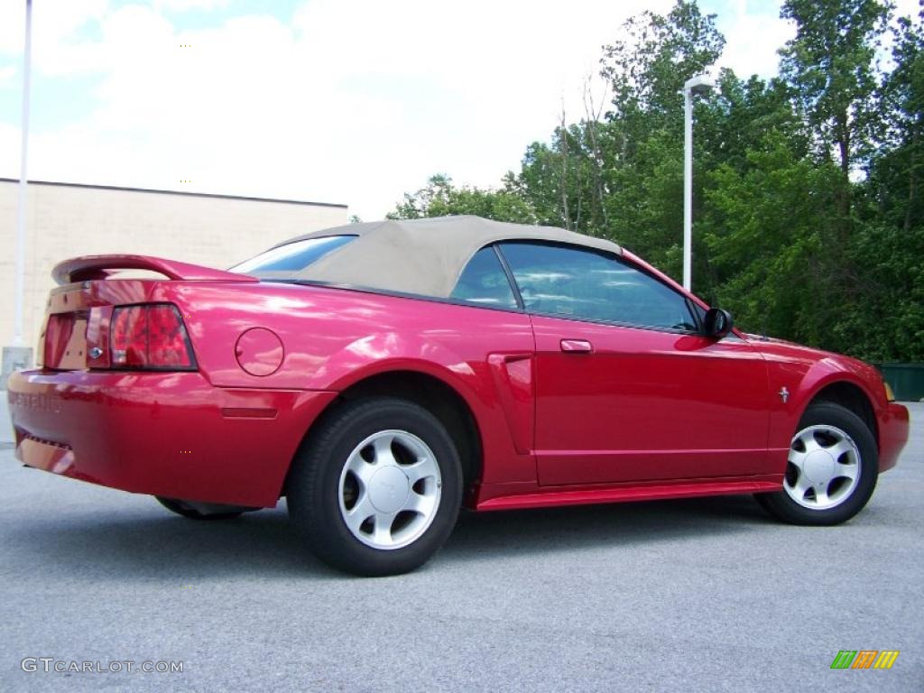2000 Mustang V6 Convertible - Laser Red Metallic / Medium Parchment photo #7