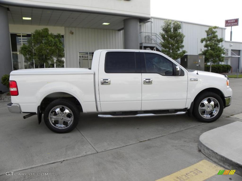 2004 F150 Lariat SuperCrew - Oxford White / Tan photo #8