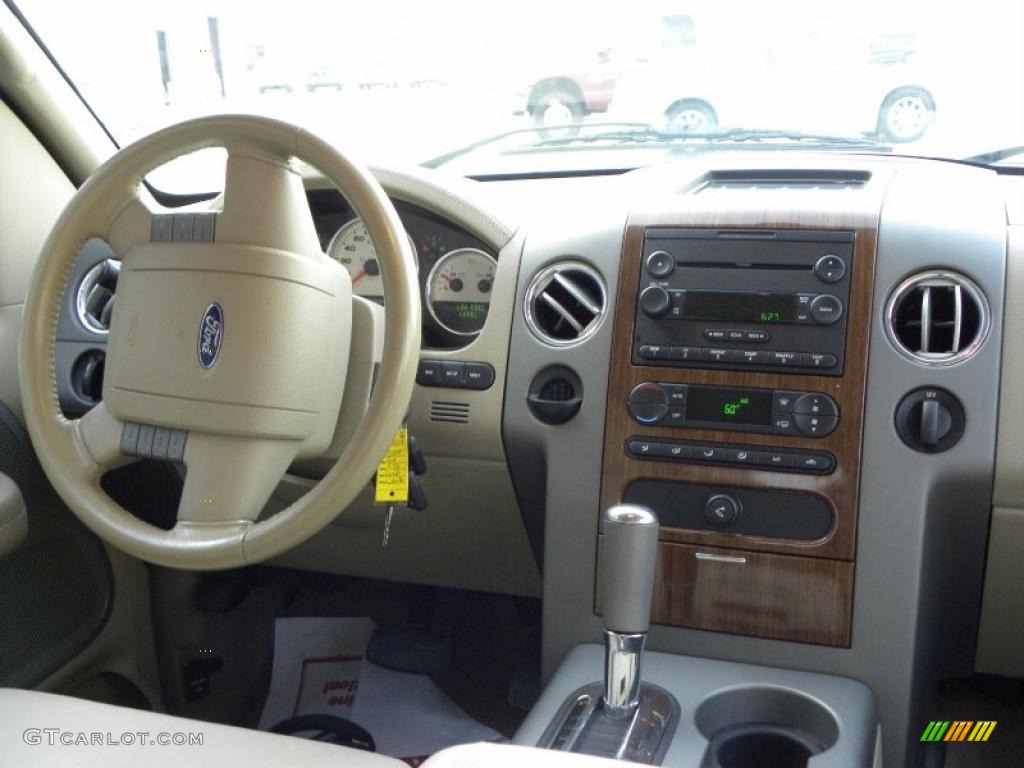 2004 F150 Lariat SuperCrew - Oxford White / Tan photo #12