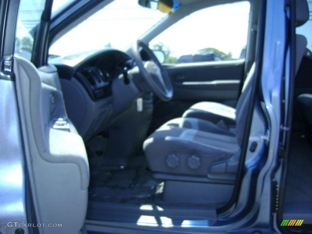 2005 MPV LX - Blue Mica / Gray photo #10