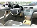 Black - Camry XLE Photo No. 15
