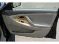 Black - Camry XLE Photo No. 22