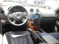 Black - ML 350 4Matic Photo No. 25