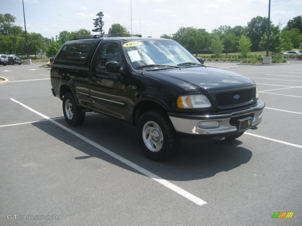 1997 F150 XLT Regular Cab 4x4 - Black / Medium Graphite photo #2