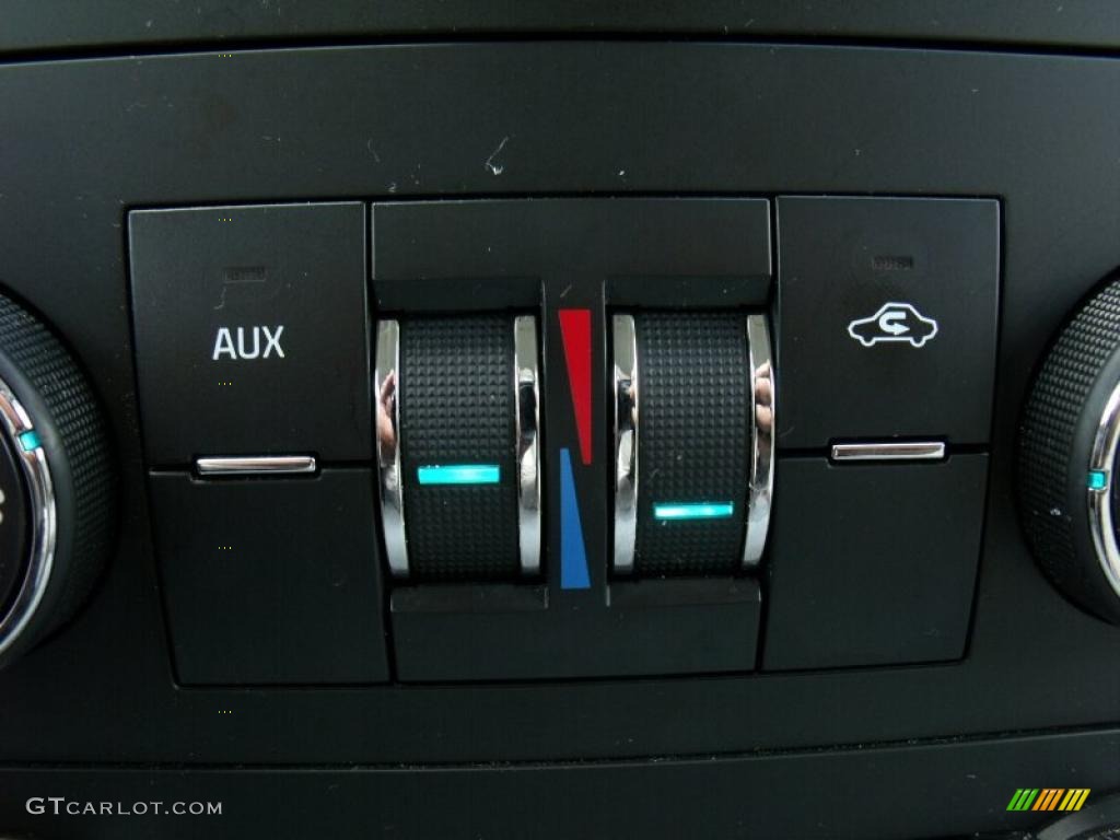 2007 Tahoe LS - Summit White / Dark Titanium/Light Titanium photo #28