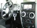 Black - Wrangler Unlimited Sahara 4x4 Photo No. 20