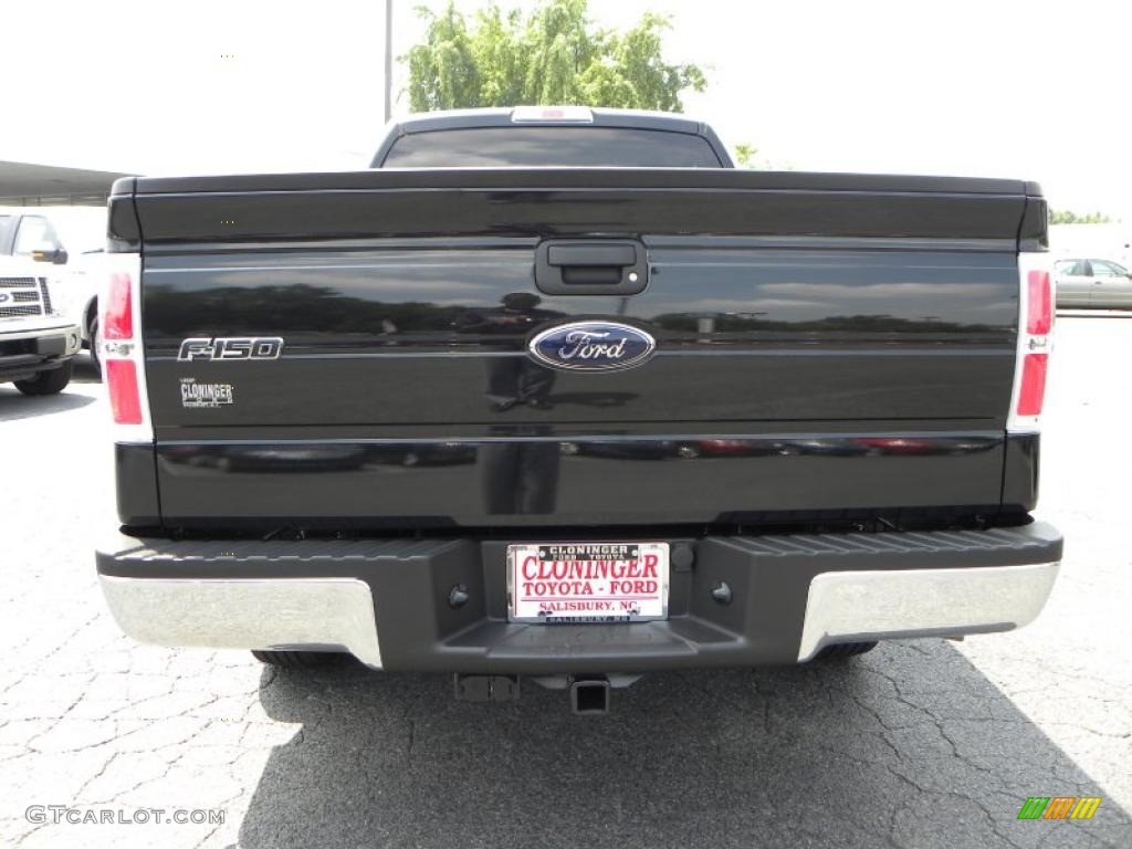 2010 F150 XLT Regular Cab - Tuxedo Black / Medium Stone photo #4