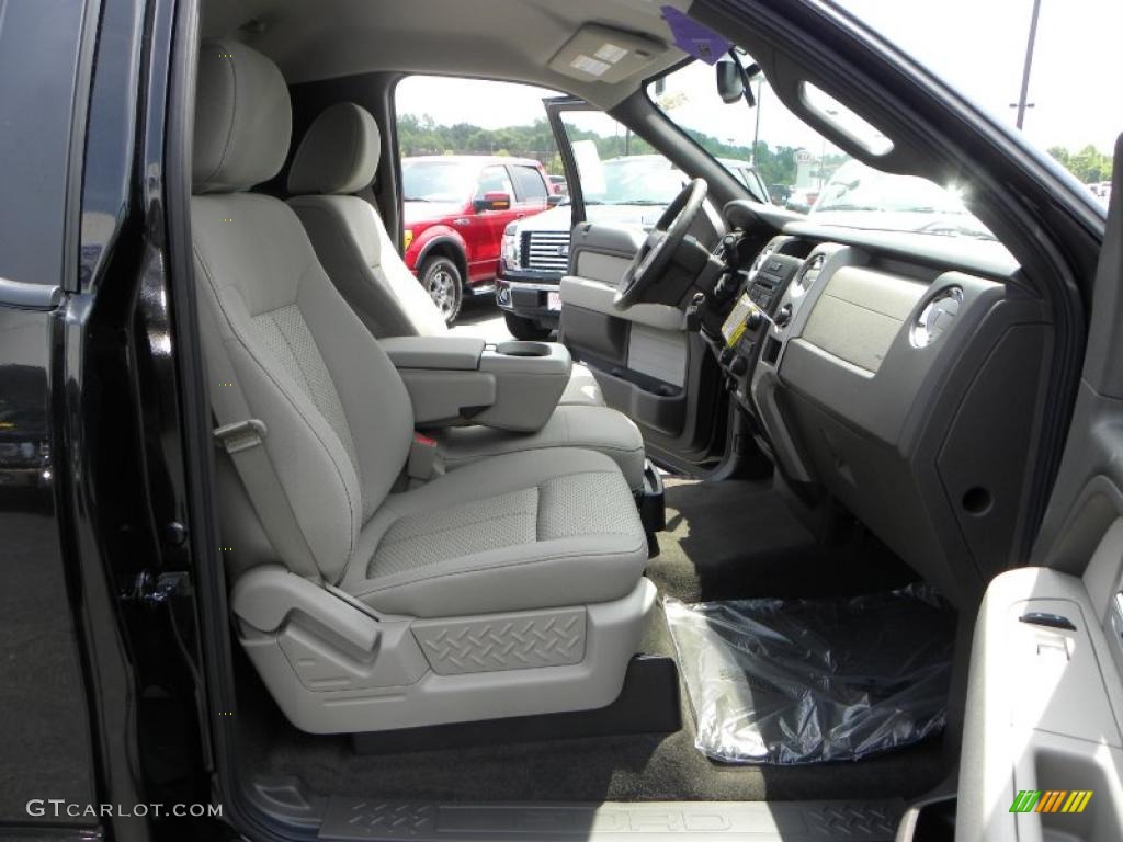 2010 F150 XLT Regular Cab - Tuxedo Black / Medium Stone photo #9