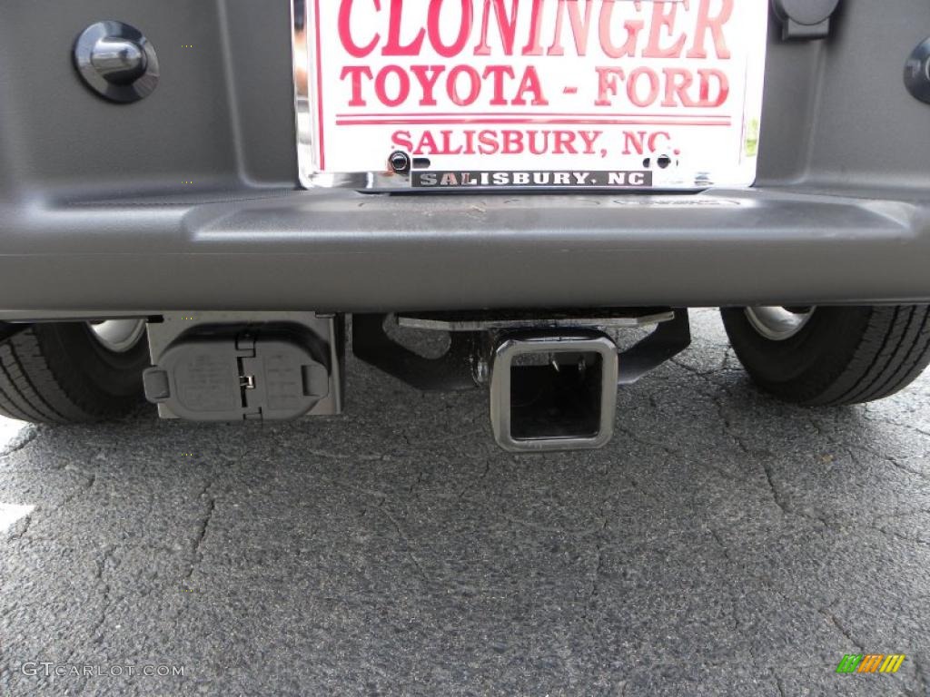 2010 F150 XLT Regular Cab - Tuxedo Black / Medium Stone photo #13