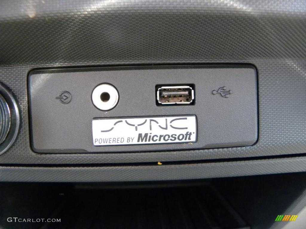 2010 F150 XLT Regular Cab - Tuxedo Black / Medium Stone photo #20