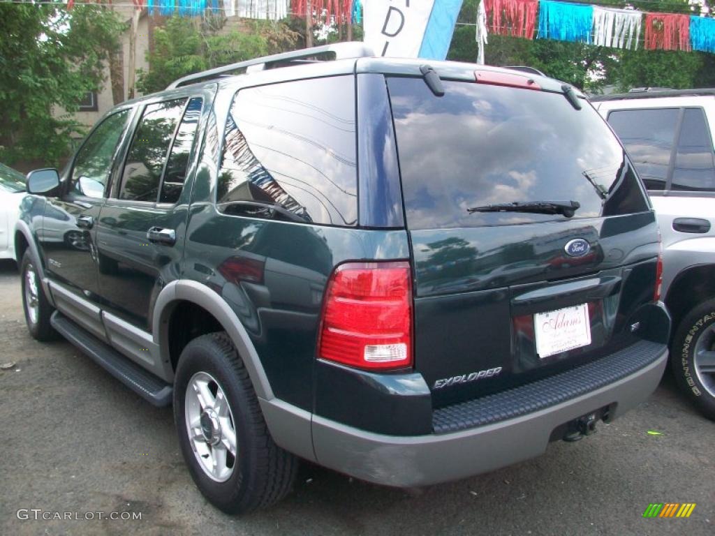 2002 Explorer XLT 4x4 - Aspen Green Metallic / Medium Parchment photo #3