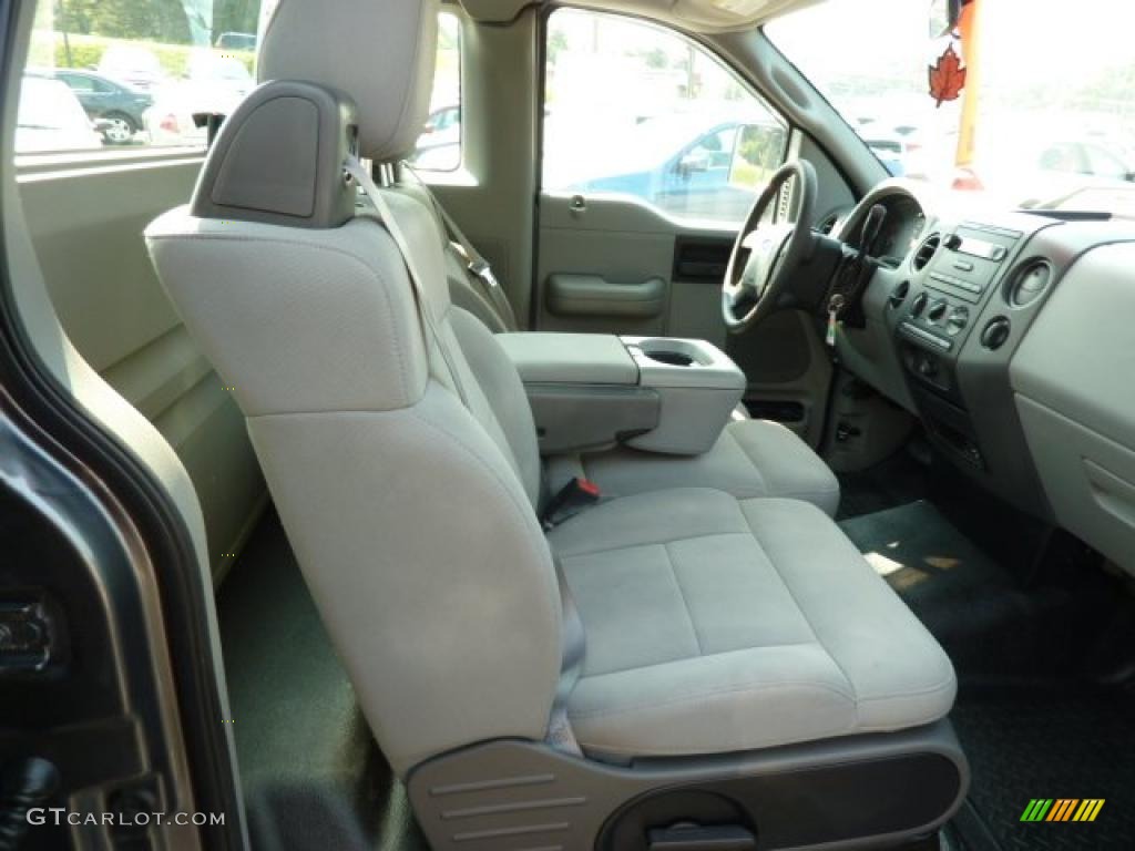 2004 F150 XL Regular Cab - Dark Shadow Grey Metallic / Dark Flint photo #16