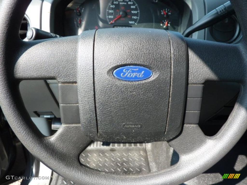 2004 F150 XL Regular Cab - Dark Shadow Grey Metallic / Dark Flint photo #19