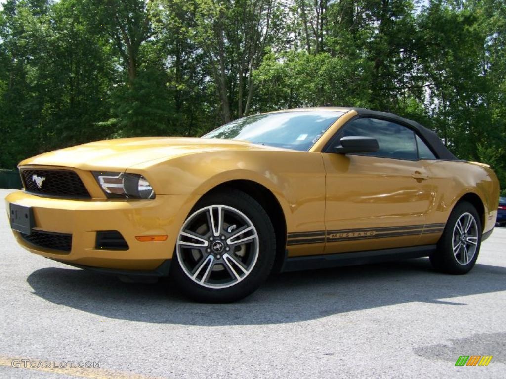 2010 Mustang V6 Premium Convertible - Sunset Gold Metallic / Charcoal Black photo #5