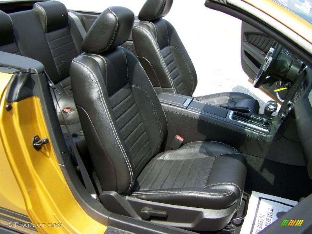 2010 Mustang V6 Premium Convertible - Sunset Gold Metallic / Charcoal Black photo #17