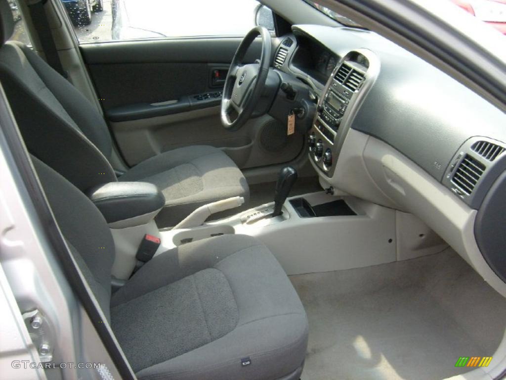 2005 Spectra 5 Wagon - Clear Silver / Gray photo #20