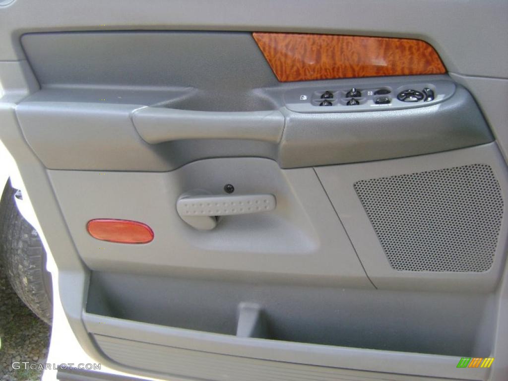2006 Ram 2500 SLT Quad Cab - Bright White / Medium Slate Gray photo #15