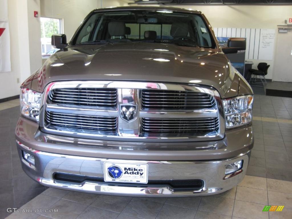 2010 Ram 1500 Big Horn Crew Cab - Austin Tan Pearl / Light Pebble Beige/Bark Brown photo #4