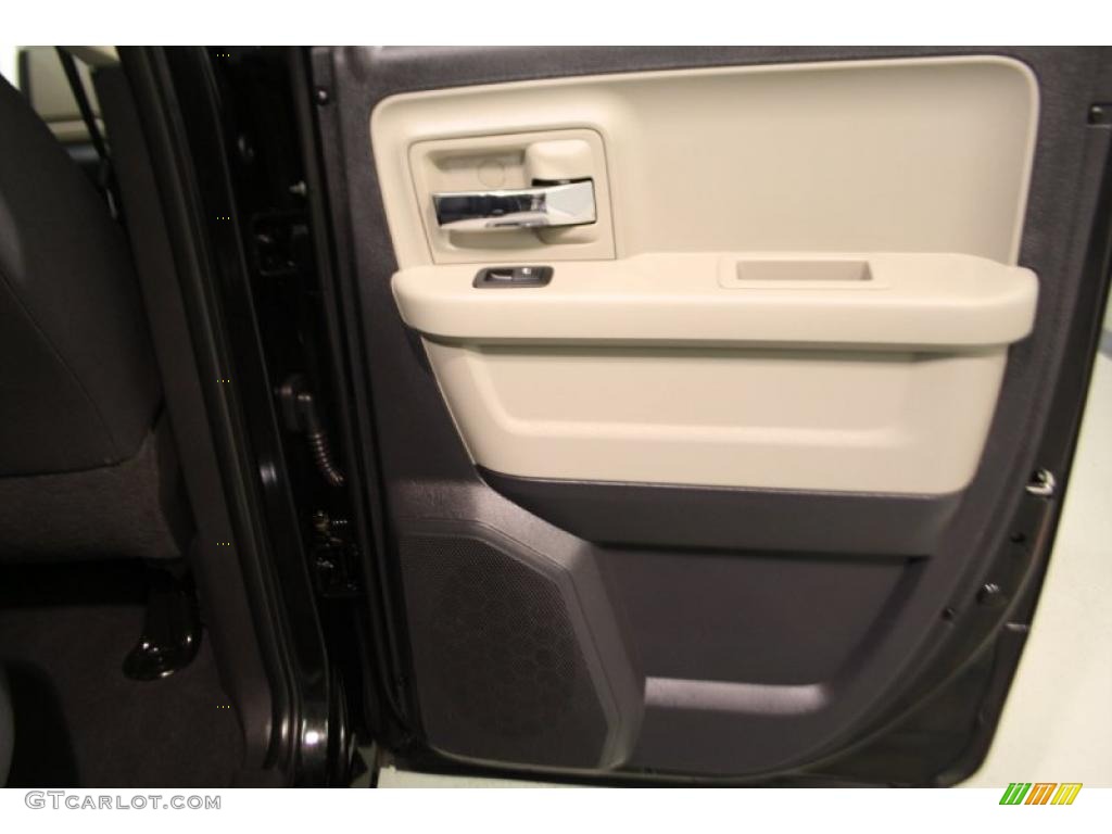 2010 Ram 1500 SLT Quad Cab 4x4 - Brilliant Black Crystal Pearl / Dark Slate/Medium Graystone photo #35