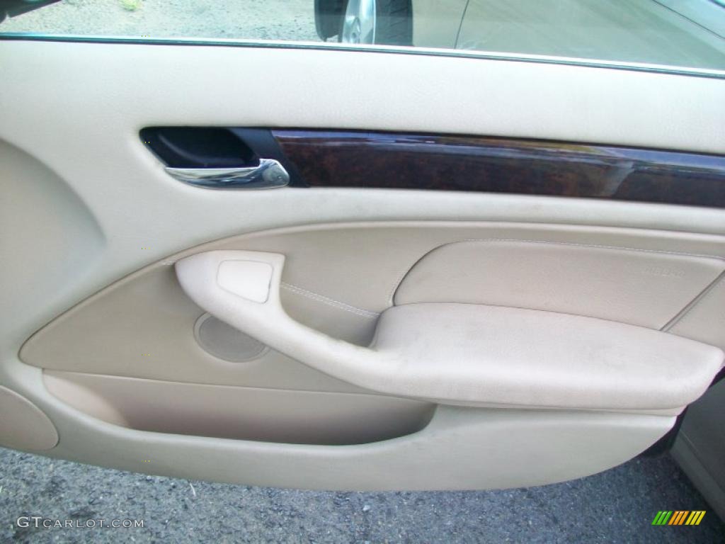 2001 3 Series 330xi Sedan - Jet Black / Sand photo #43