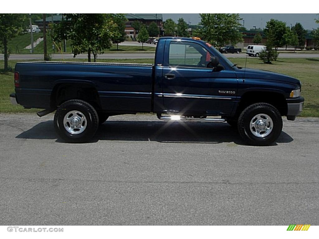 2001 Ram 2500 SLT Regular Cab 4x4 - Patriot Blue Pearl / Agate photo #2