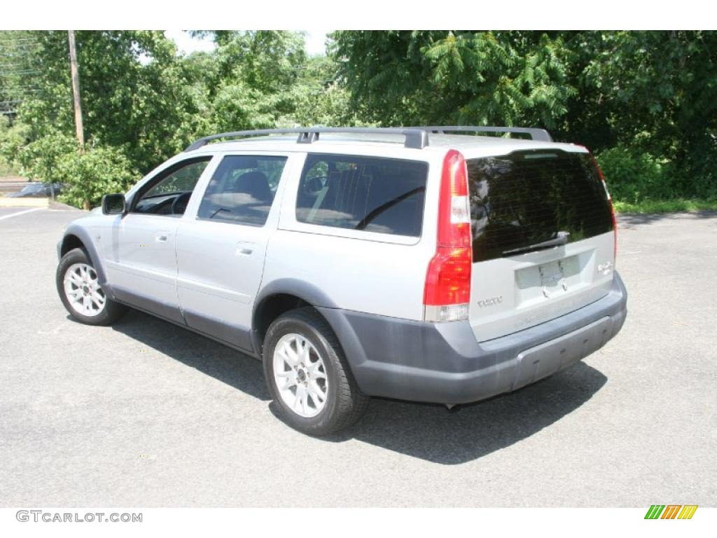 2002 V70 2.4T XC AWD Wagon - Silver Metallic / Graphite photo #8