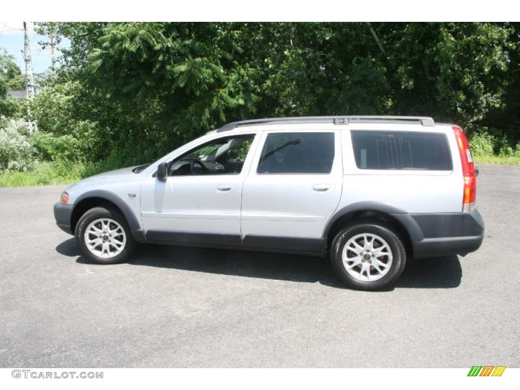 2002 V70 2.4T XC AWD Wagon - Silver Metallic / Graphite photo #9