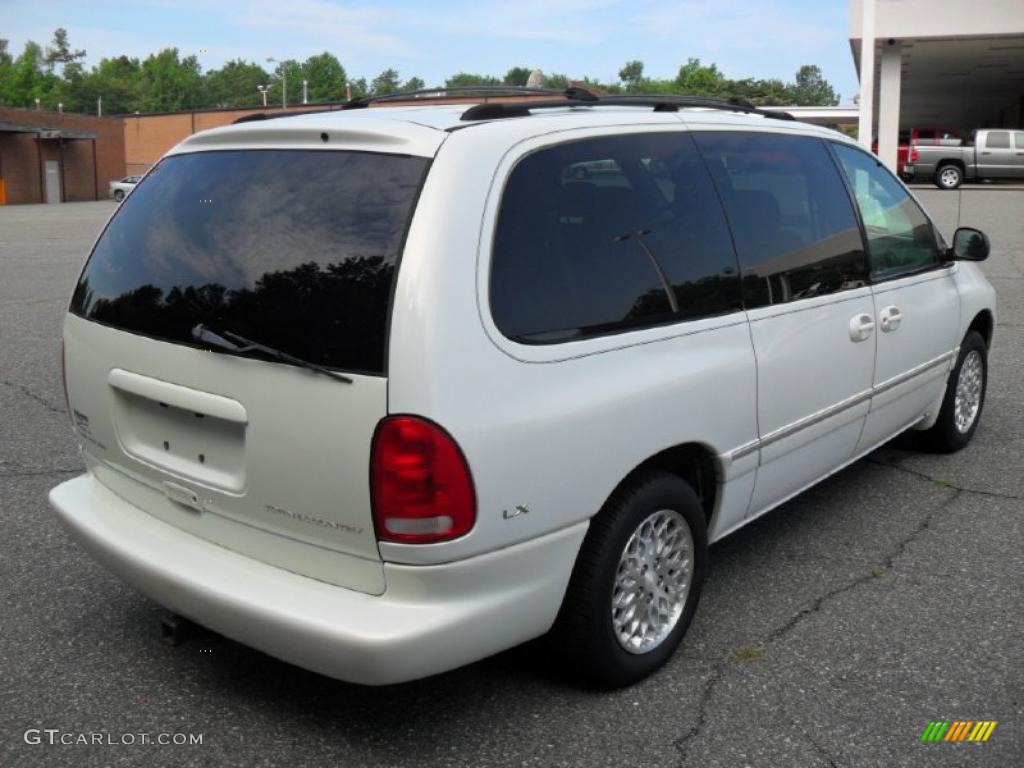 1998 Town & Country LX - Bright White / Gray photo #4