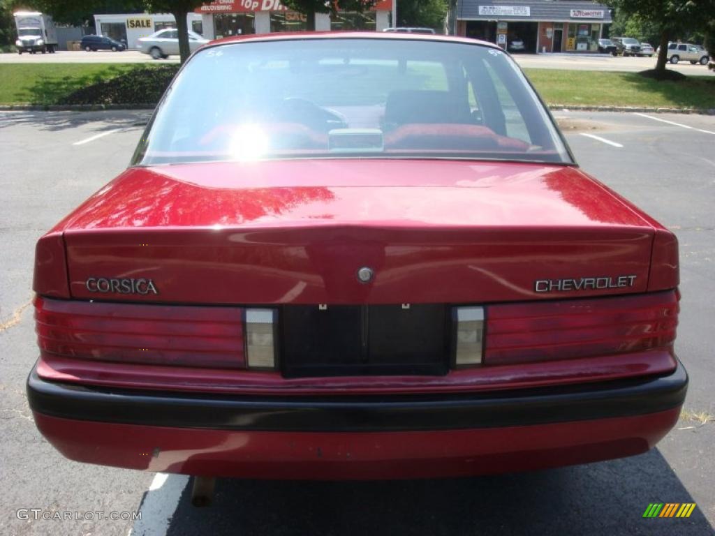 1994 Corsica Sedan - Medium Garnet Red Metallic / Red photo #5