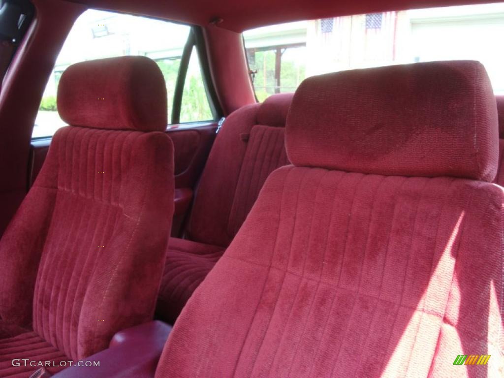 1994 Corsica Sedan - Medium Garnet Red Metallic / Red photo #10