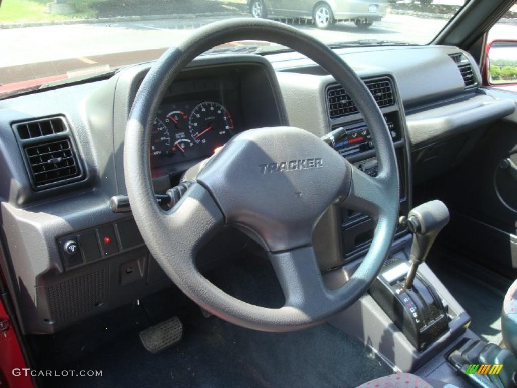 1992 Geo Tracker LSi Soft Top 4x4 Dashboard Photos