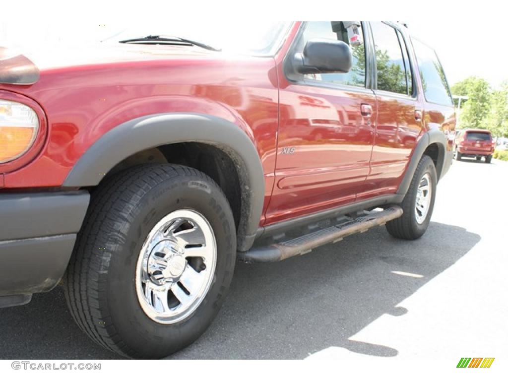 2000 Explorer XLS 4x4 - Toreador Red Metallic / Medium Graphite photo #27