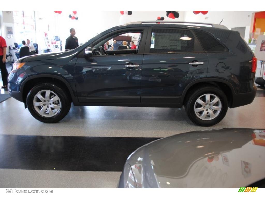 2011 Sorento LX - Pacific Blue / Black photo #4