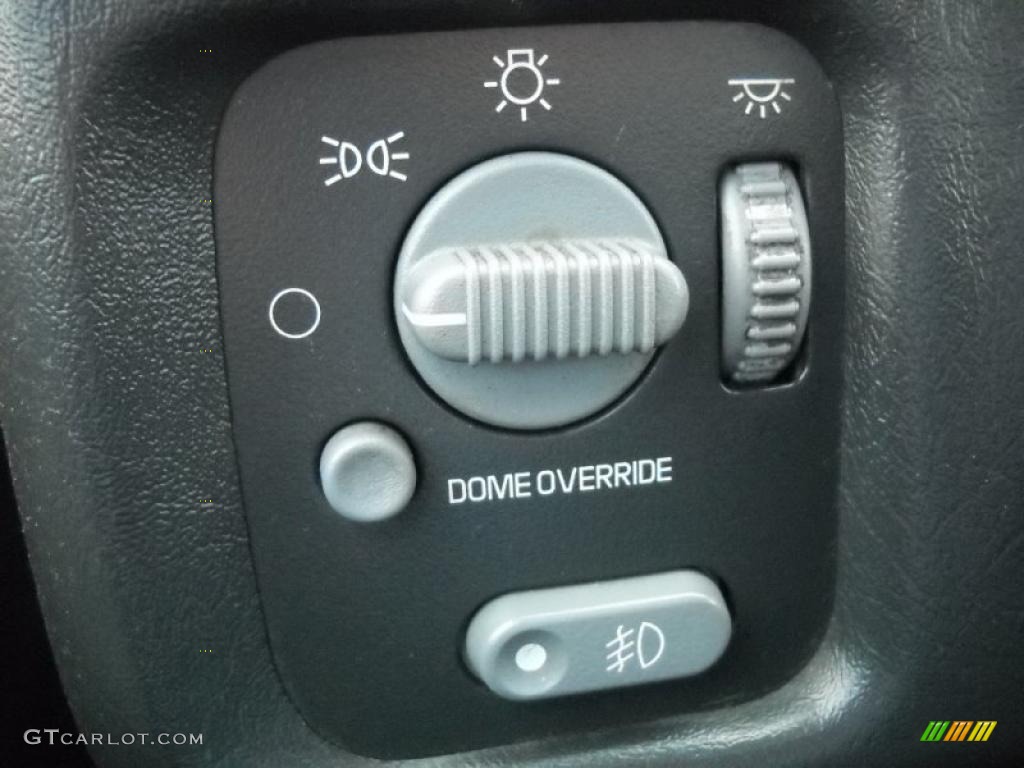 2000 S10 LS Regular Cab - Onyx Black / Graphite photo #16