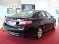 Black - Camry SE Photo No. 10