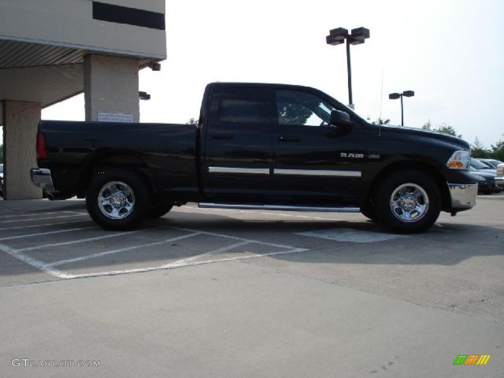 2010 Ram 1500 ST Quad Cab - Brilliant Black Crystal Pearl / Dark Slate/Medium Graystone photo #2