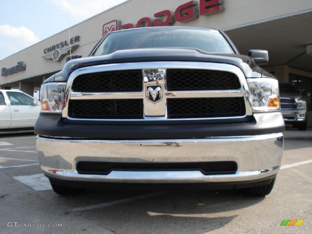 2010 Ram 1500 ST Quad Cab - Brilliant Black Crystal Pearl / Dark Slate/Medium Graystone photo #8