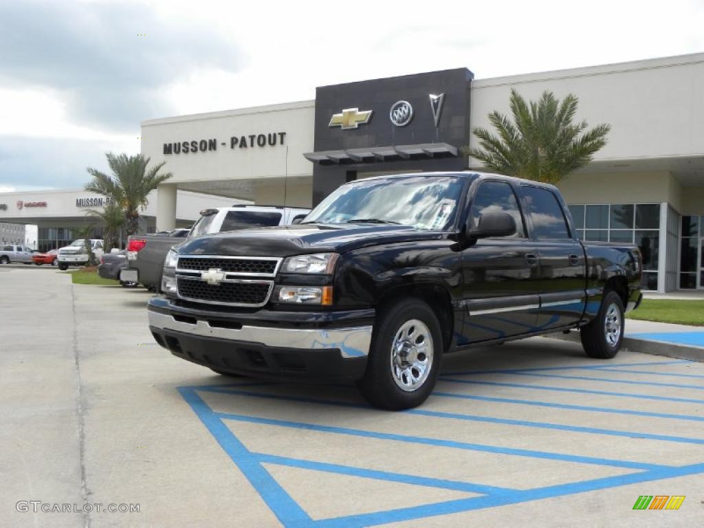 2007 Silverado 1500 Classic LS Crew Cab - Black / Dark Charcoal photo #1