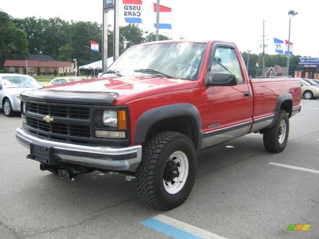 1996 C/K 3500 K3500 Regular Cab 4x4 - Victory Red / Dark Red photo #2