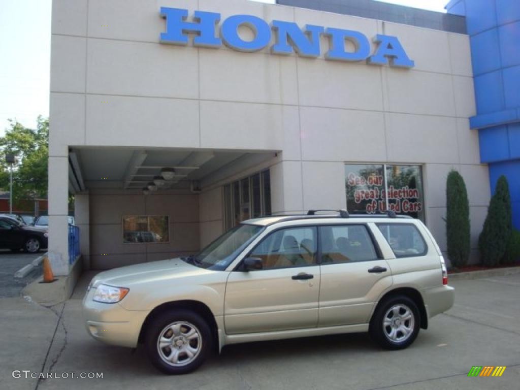 Champagne Gold Opal Subaru Forester