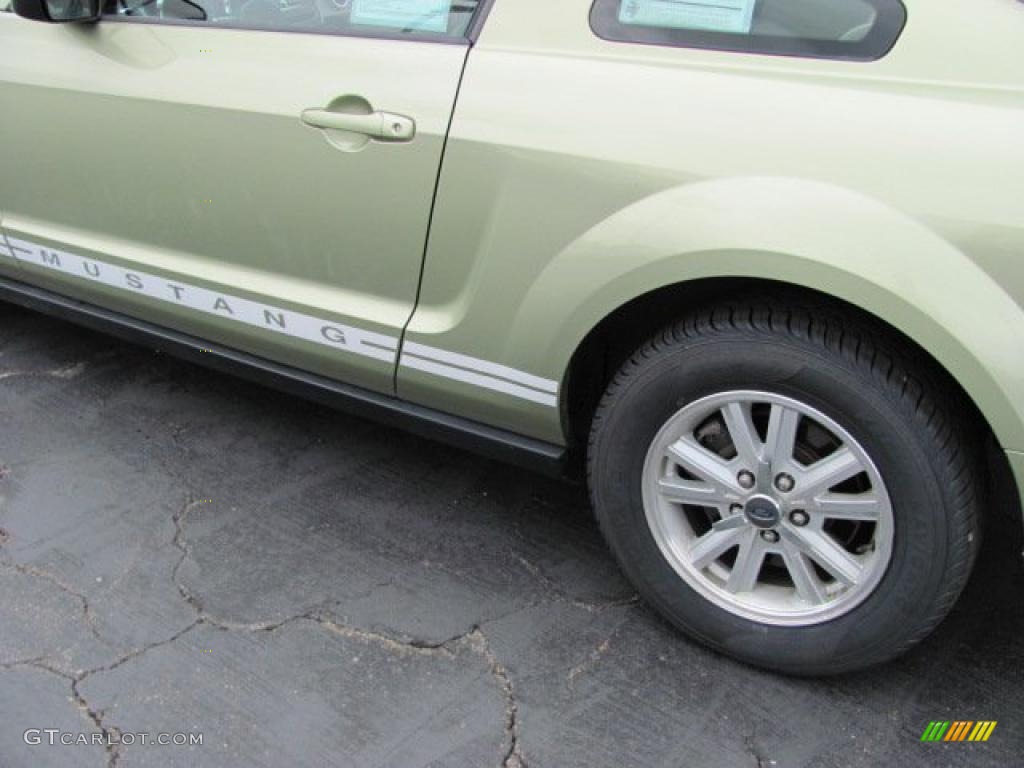 2006 Mustang V6 Premium Coupe - Legend Lime Metallic / Light Parchment photo #3