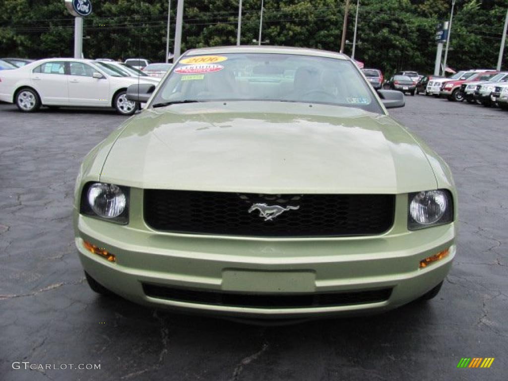 2006 Mustang V6 Premium Coupe - Legend Lime Metallic / Light Parchment photo #4