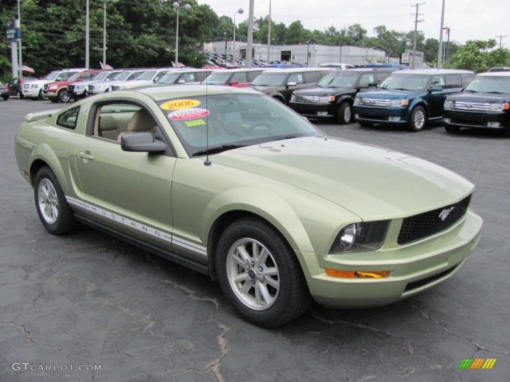 2006 Mustang V6 Premium Coupe - Legend Lime Metallic / Light Parchment photo #5