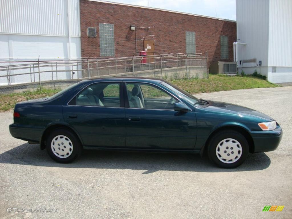 1997 Camry LE - Classic Green Pearl / Gray photo #7