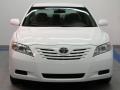 Super White - Camry SE Photo No. 7