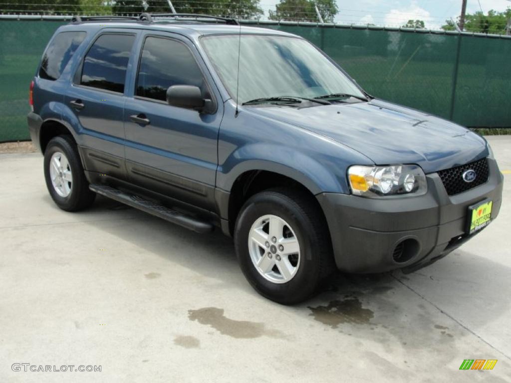 2005 Escape XLS - Norsea Blue Metallic / Medium/Dark Flint Grey photo #1