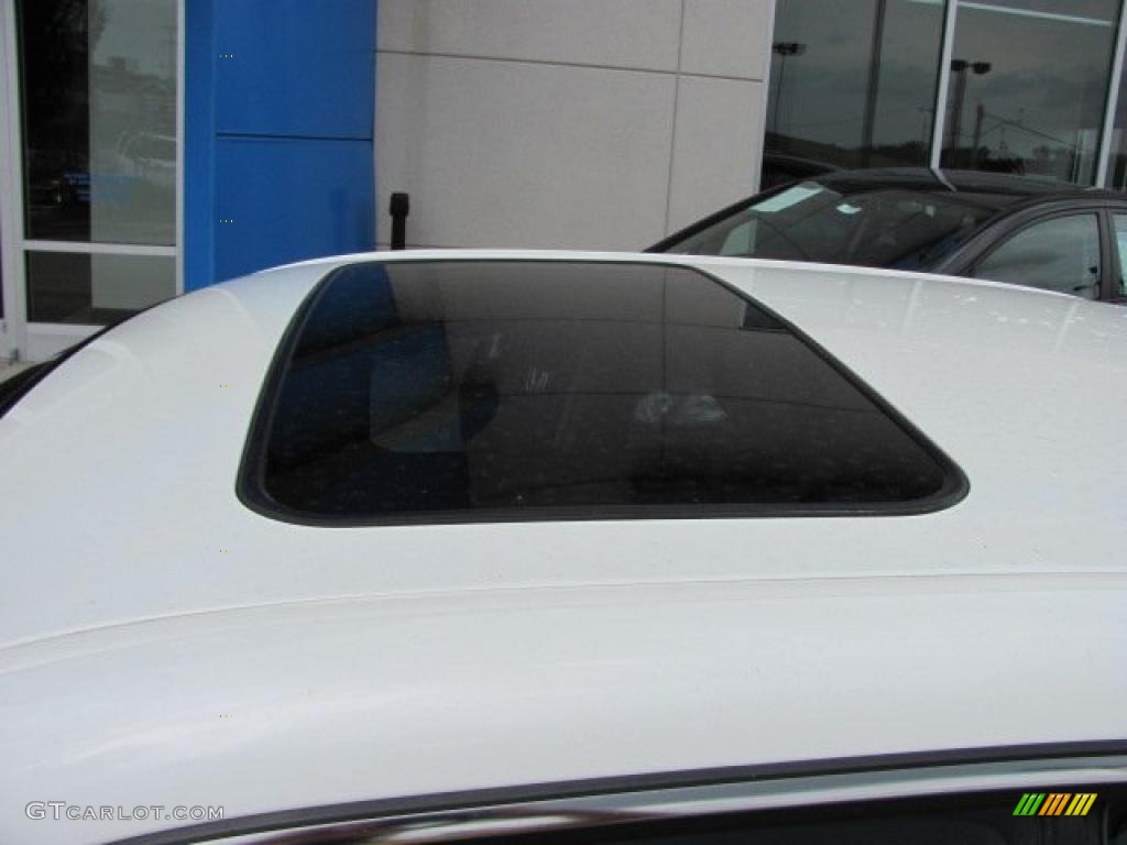 2005 XG350 L - Powder White Pearl / Beige photo #4