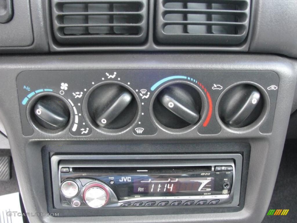 1998 Neon Highline Sedan - Intense Blue Pearl / Agate photo #38